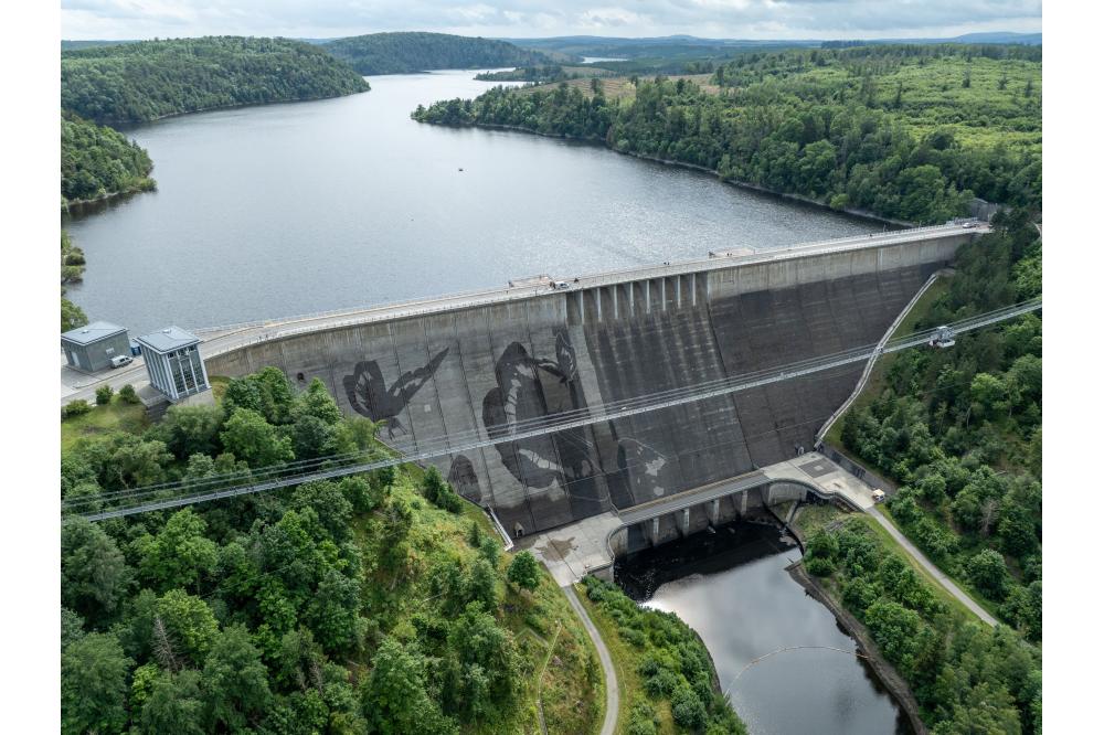 Monumentales Kunstwerk